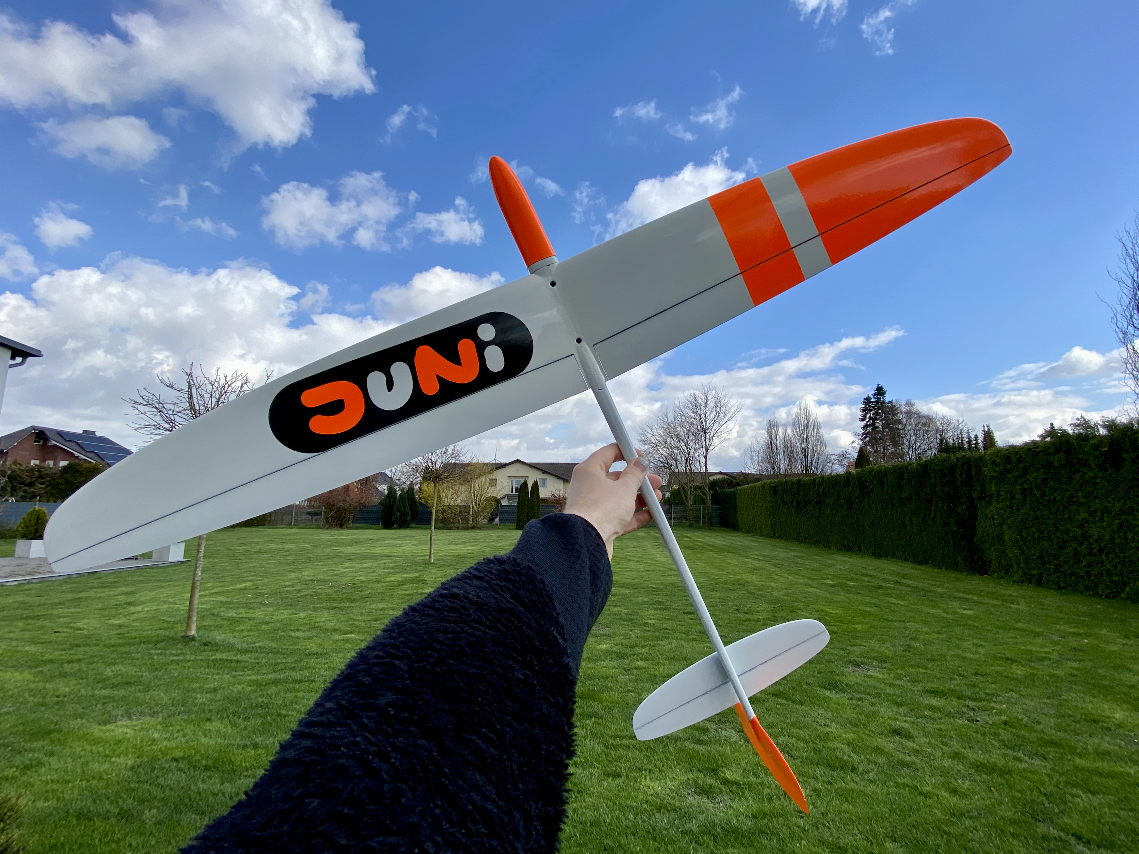 JUNI / Strike3 [RTF]