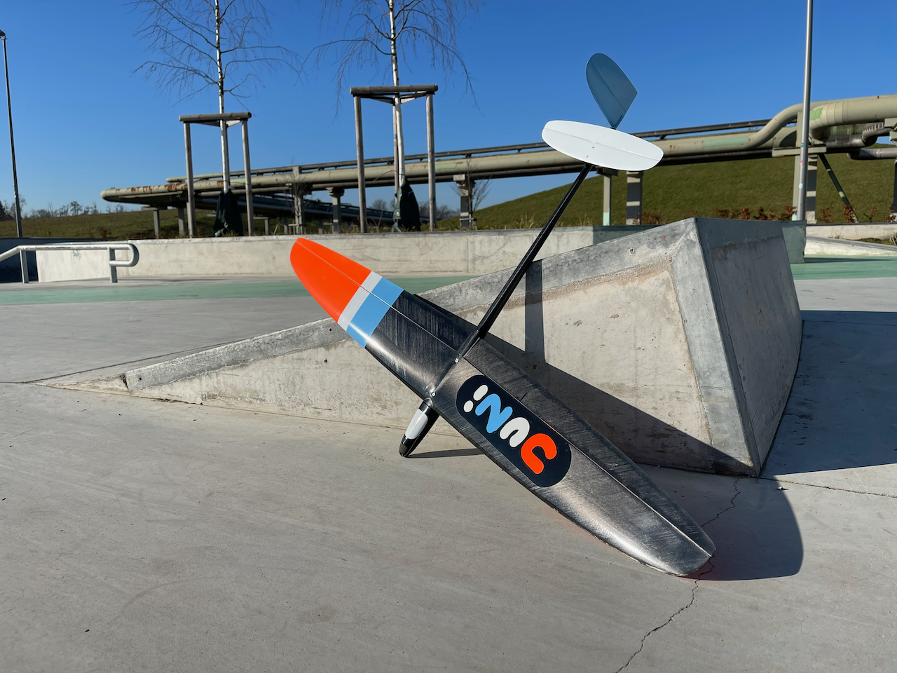 JUNI EEE 2PW [ARF/RTF] 14